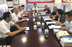 ?？谑泄簿致?lián)合小組對(duì)中金鷹押運(yùn)公司進(jìn)行安全評(píng)估檢查